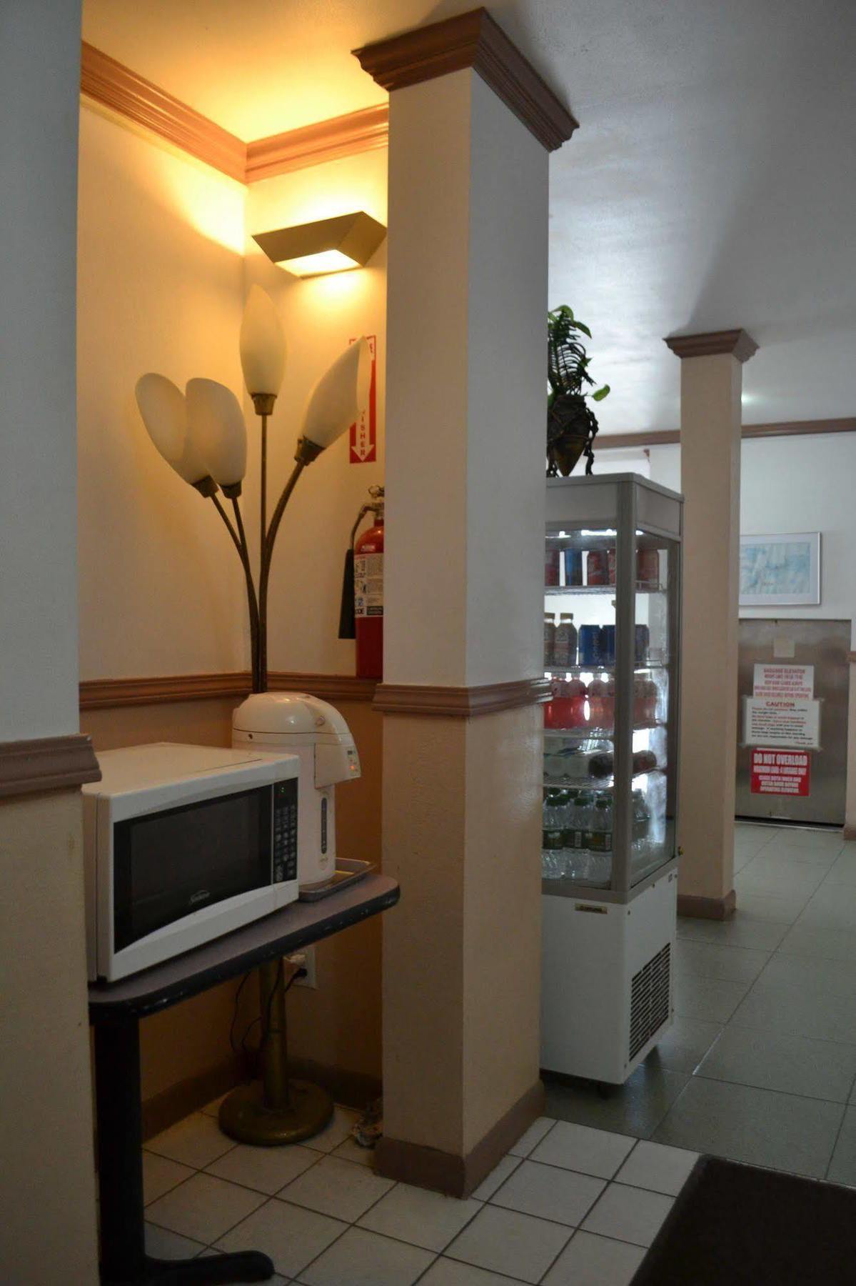 West Plaza Coral Reef Hotel Koror Exterior photo